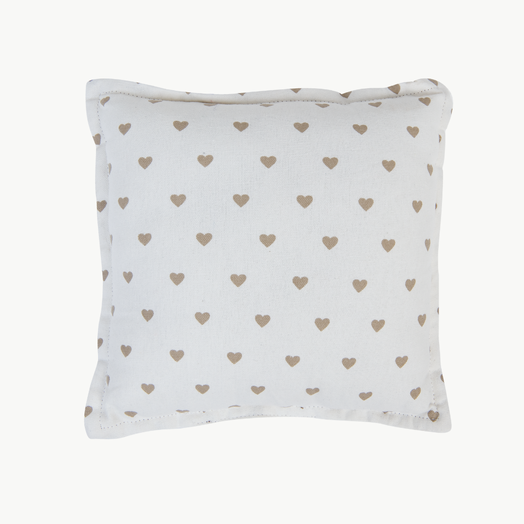 Deko Kissen LOVE von Clayre & Eef gefüllt
