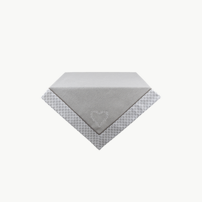 Tischdecke aus Serie Lovely Heart von Clayre & Eef